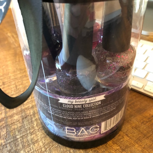 Nail polish - Picture 3 of 5